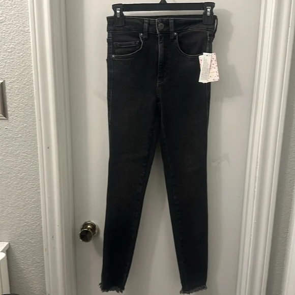 NWT Free People We the Free Raw Hem High-Rise Jegging Washed Black Denim Jeans - Picture 4 of 11
